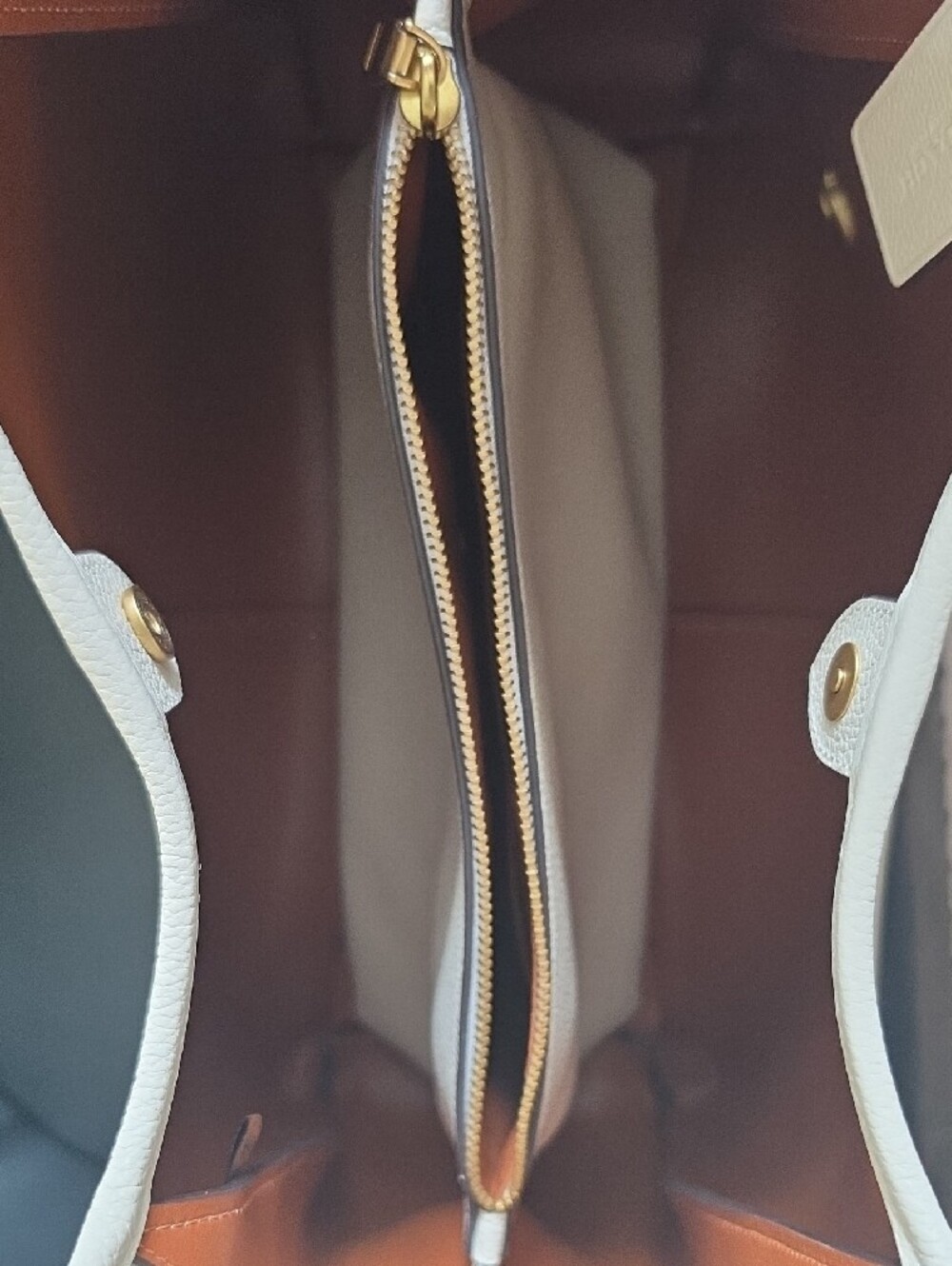 Coach Cream Leather Shoulder Bag with Gold Accent - Picture 6 of 6